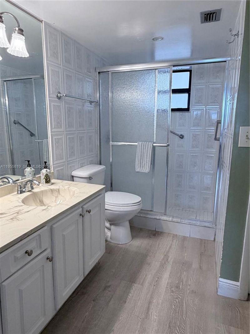 901 Colony Point Cir, Unit 505, Pembroke Pines, FL 33026 Photo