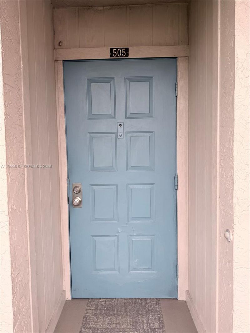 901 Colony Point Cir, Unit 505, Pembroke Pines, FL 33026 Photo