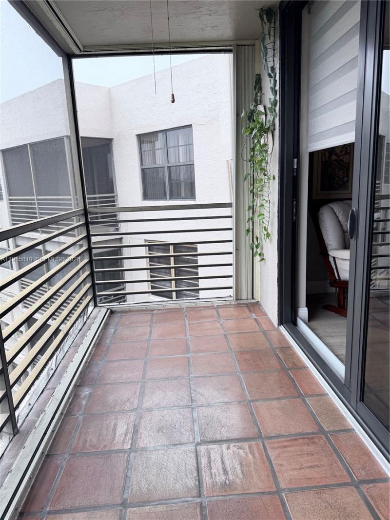 901 Colony Point Cir, Unit 505, Pembroke Pines, FL 33026 Photo