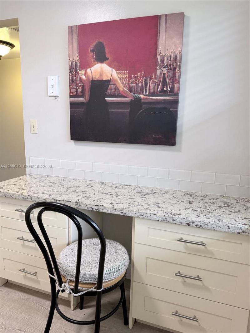 901 Colony Point Cir, Unit 505, Pembroke Pines, FL 33026 Photo