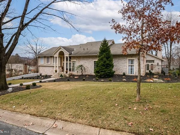 1504 OLD MILL ROAD, READING, PA 19610