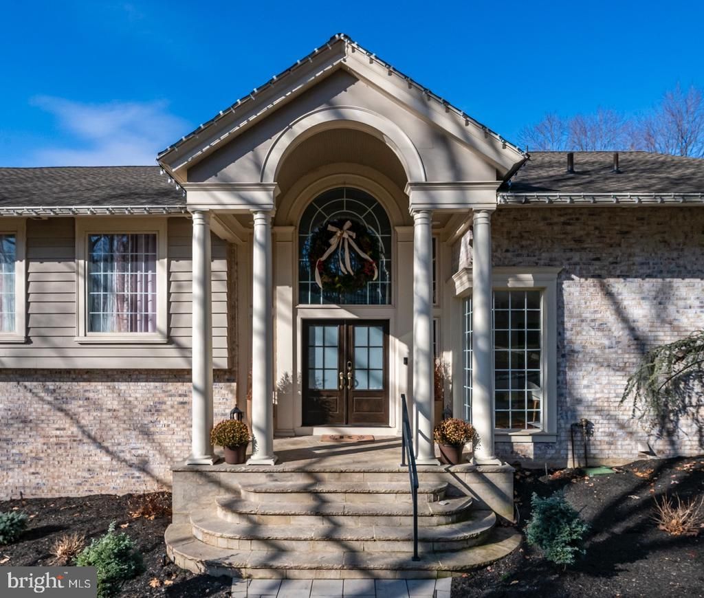 1504 OLD MILL ROAD, READING, PA 19610