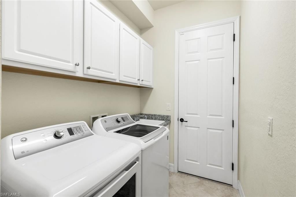 28085 Wicklow Ct, Bonita Springs, FL 34135 Photo