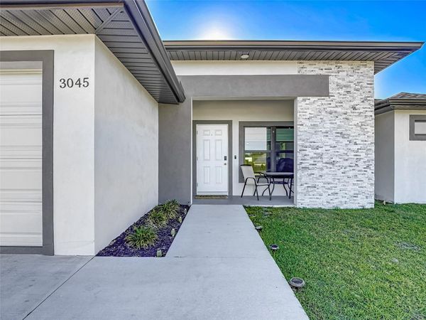3045 E Briarwood Circle, Port Labelle, FL 33935