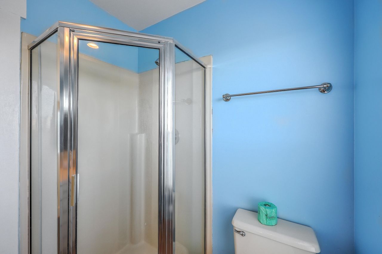 1621 E Ashley Avenue Photo 36