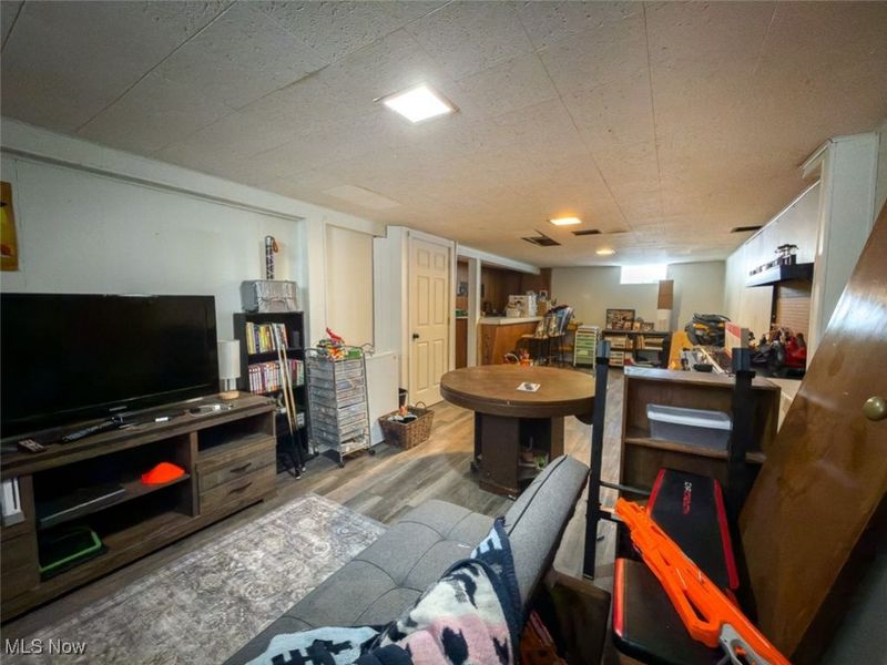 910 Milford Street NE, Canton, OH 44714 Photo 12