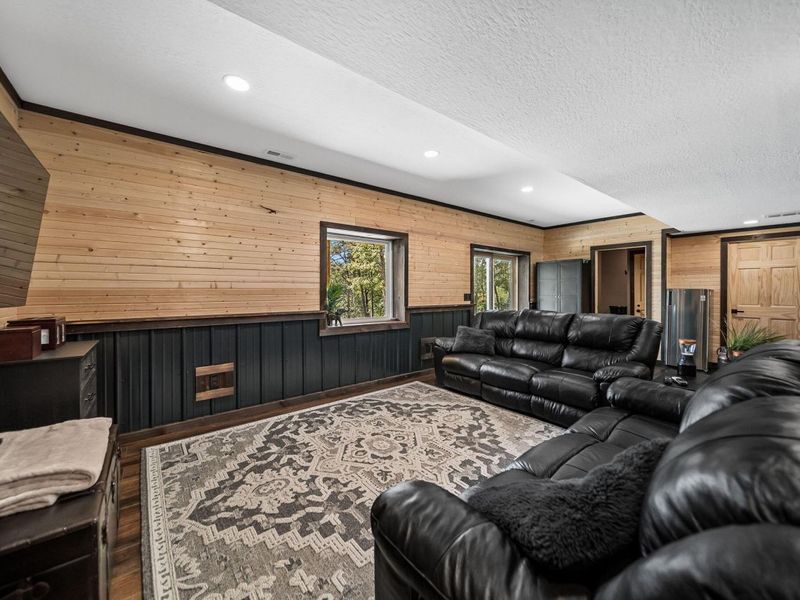 12089 Cantwell Cliffs Road , Rockbridge, OH 43149 Photo 22