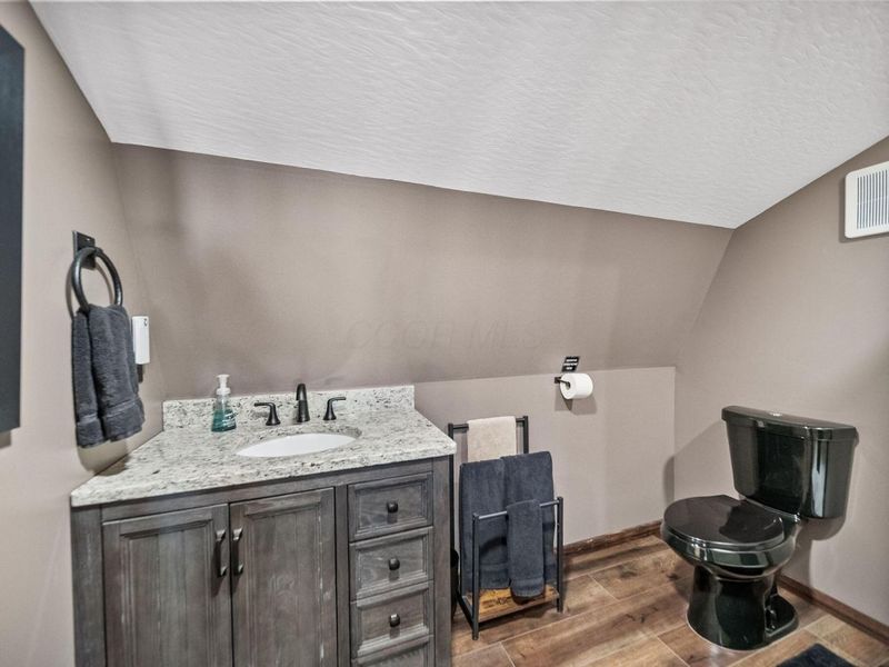 12089 Cantwell Cliffs Road , Rockbridge, OH 43149 Photo 29