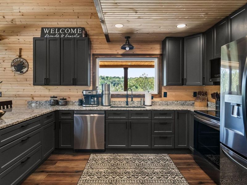 12089 Cantwell Cliffs Road , Rockbridge, OH 43149 Photo 44