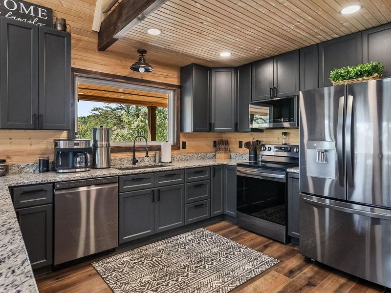 12089 Cantwell Cliffs Road , Rockbridge, OH 43149 Photo 45