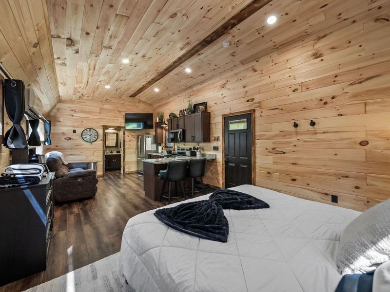 12089 Cantwell Cliffs Road , Rockbridge, OH 43149 Photo 66