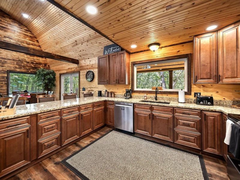 12089 Cantwell Cliffs Road , Rockbridge, OH 43149 Photo 84