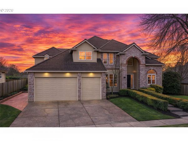 312 NW Pacific Grove DR, Beaverton, OR 97006