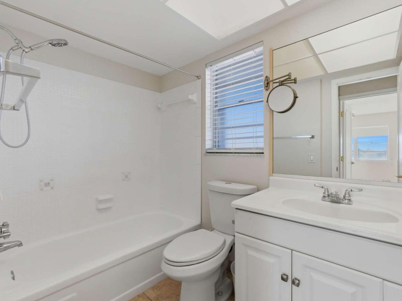 1116 Lake Terrace, Unit 207 G, Boynton Beach, FL 33426 Photo