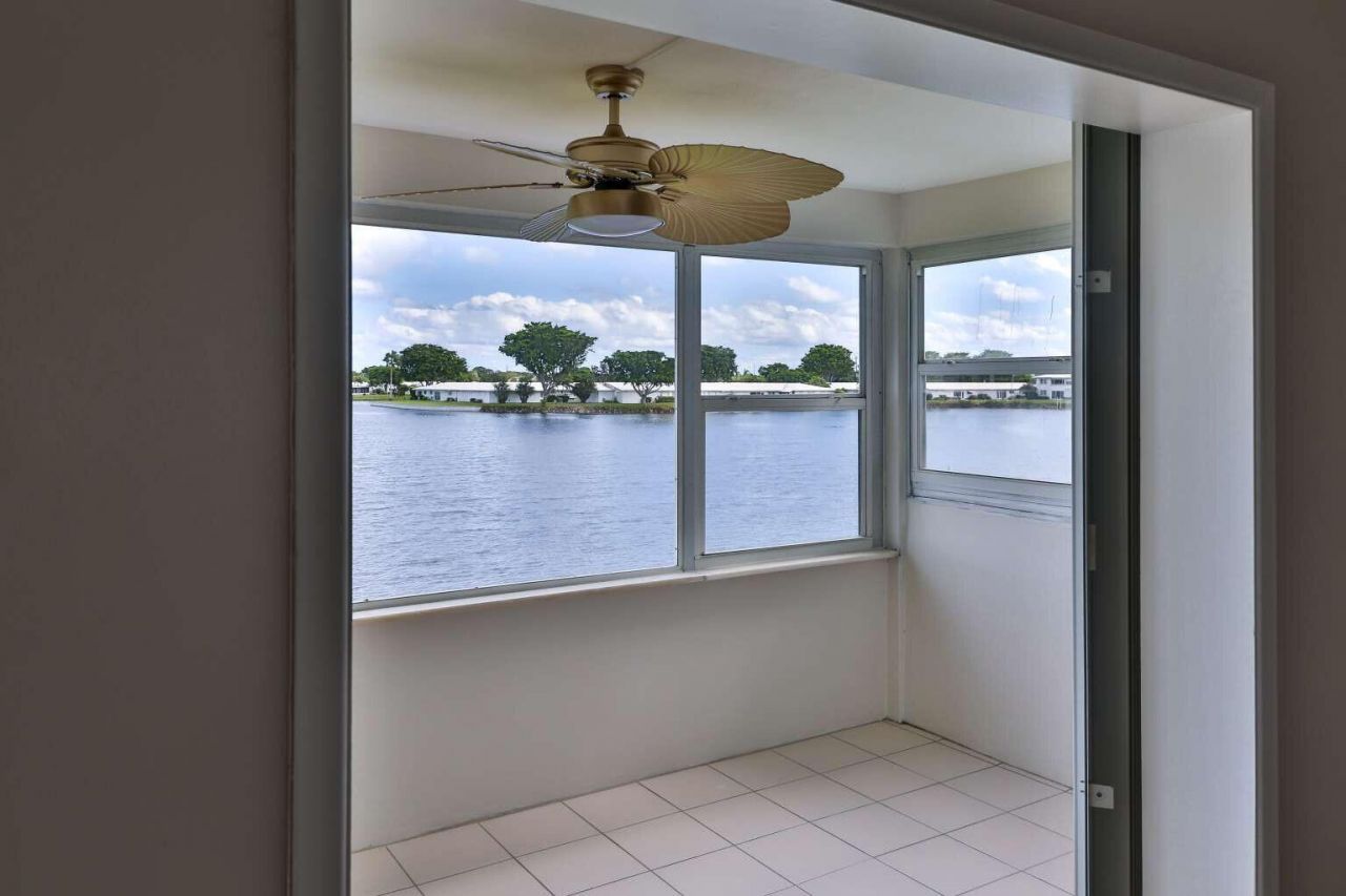 1116 Lake Terrace, Unit 207 G, Boynton Beach, FL 33426 Photo