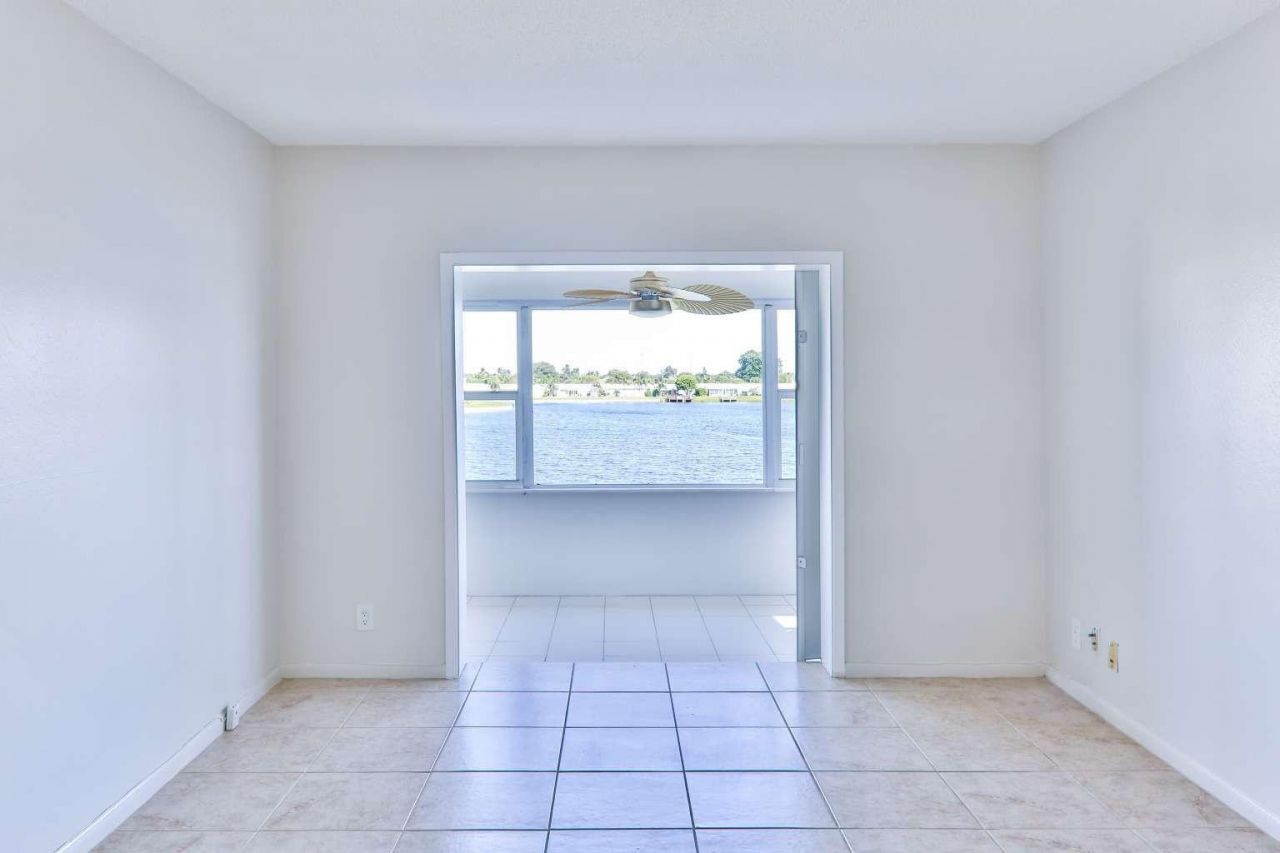 1116 Lake Ter, Unit 207 G, Boynton Beach, FL 33426 Photo