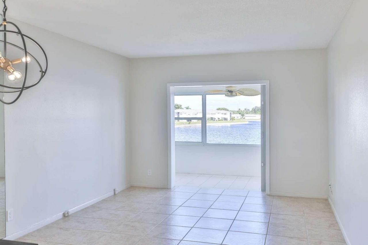 1116 Lake Ter, Unit 207 G, Boynton Beach, FL 33426 Photo