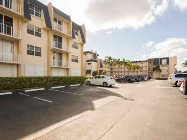 3575 S Ocean Boulevard, Unit 408, South Palm Beach, FL 33480