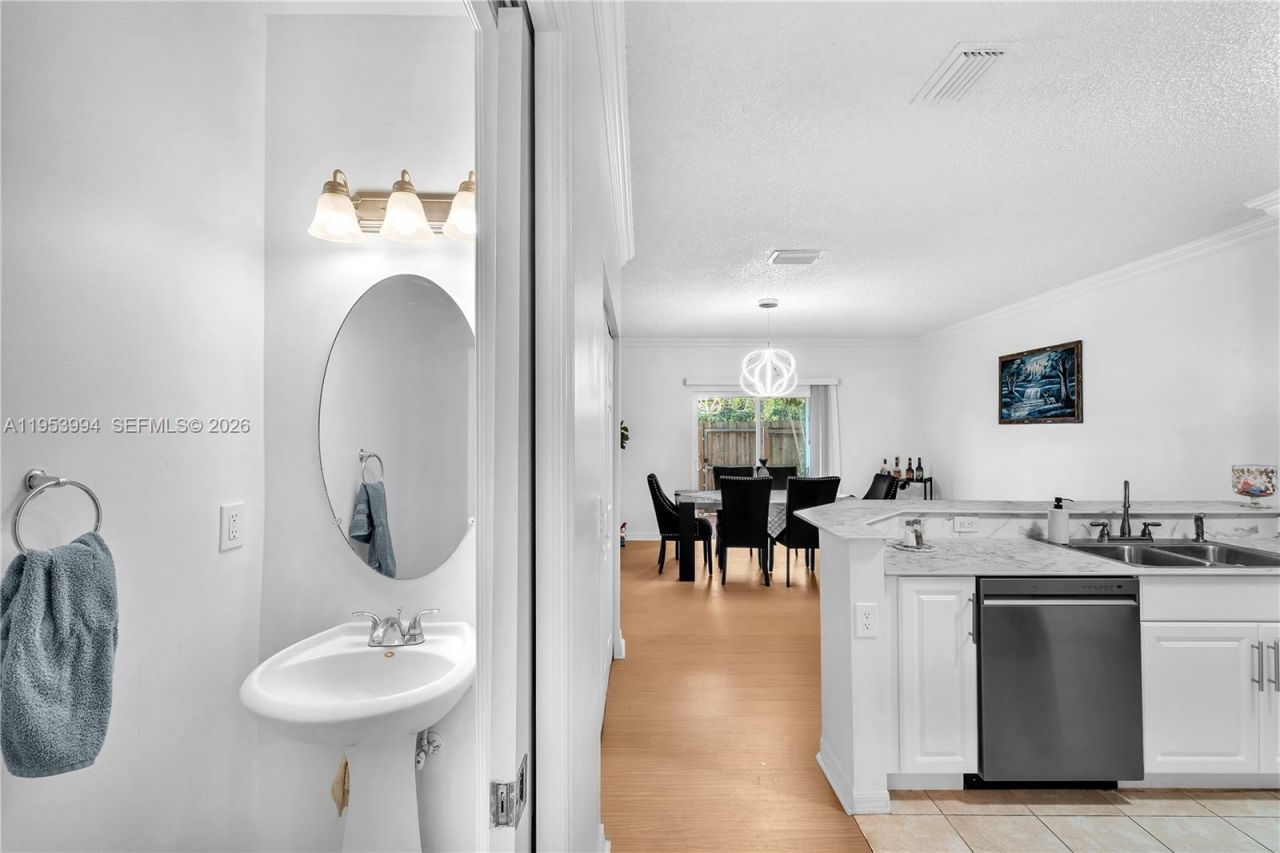 2218 SE 26th Ln, Unit 2218, Homestead, FL 33035 Photo