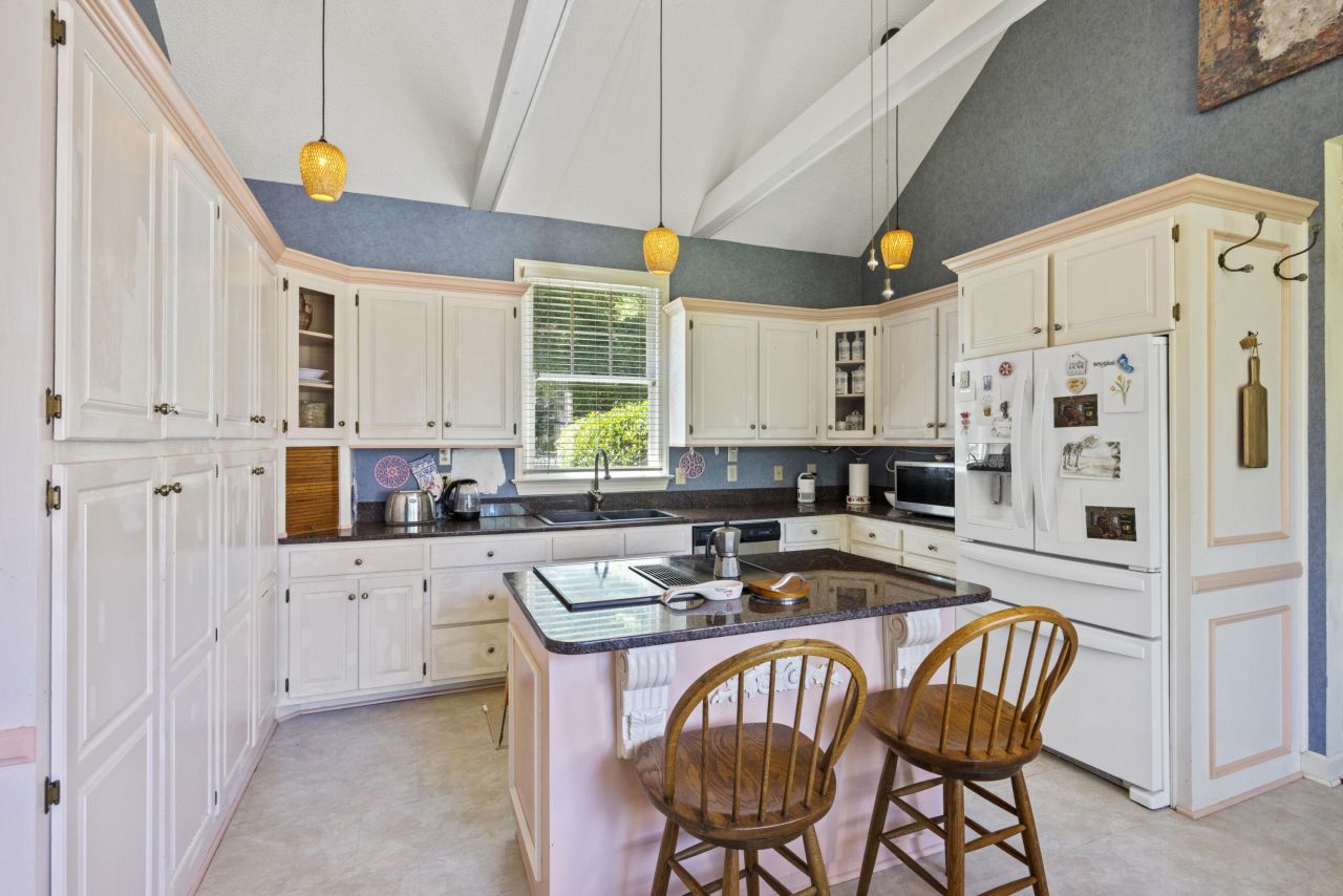 3168 Stanyarne Drive Photo 11