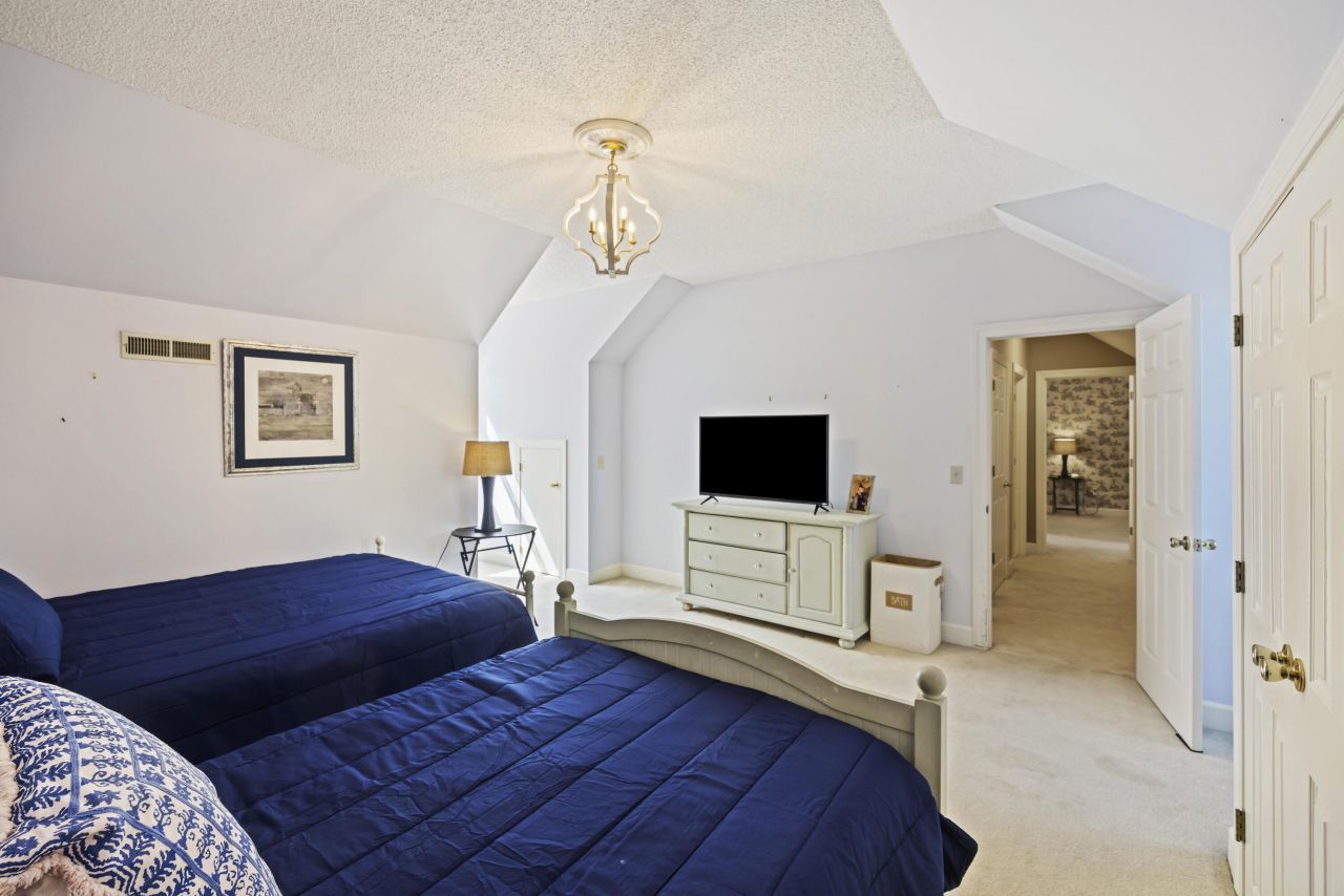 3168 Stanyarne Drive Photo 15