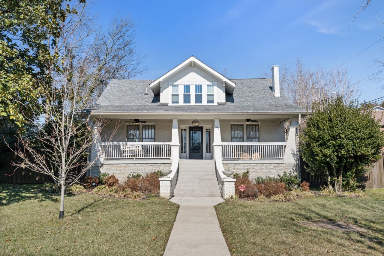 706 W 7th St, Columbia, TN 38401 Main Photo