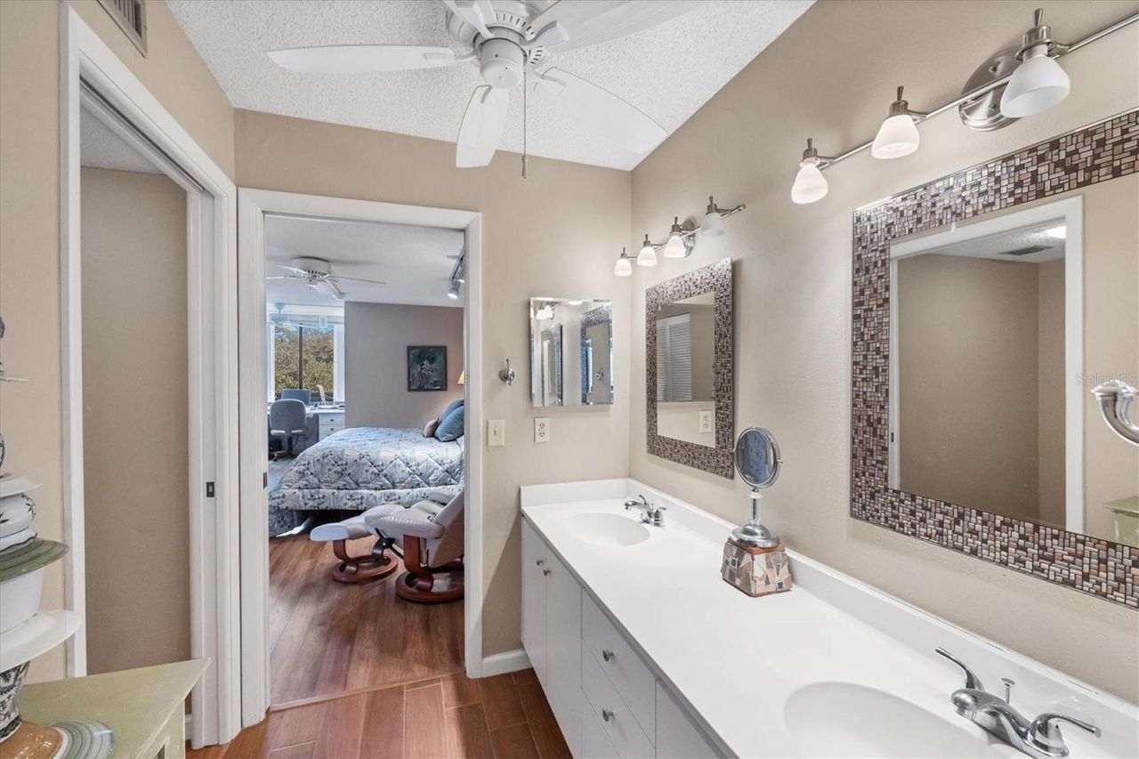 825 Bayport Way, Unit 825, Longboat Key, FL 34228 Photo