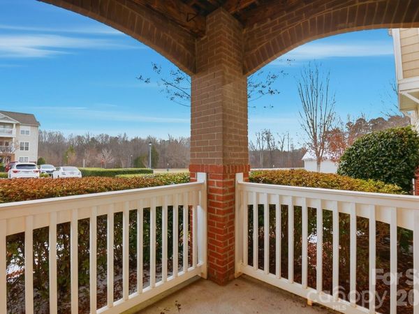 16608 Amberside Road E, Cornelius, NC 28031