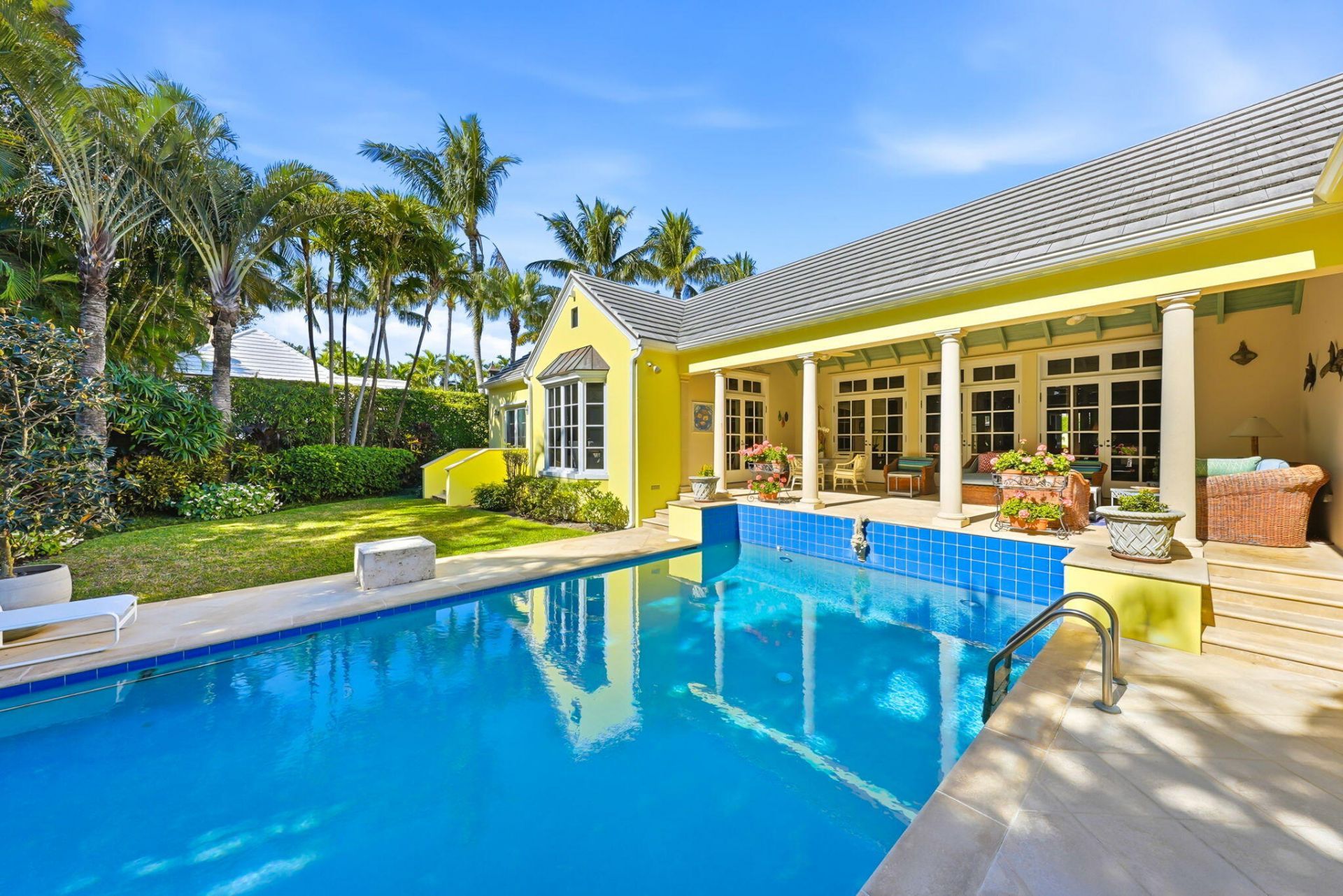 240 Tangier Avenue, Palm Beach, FL 33480 Photo