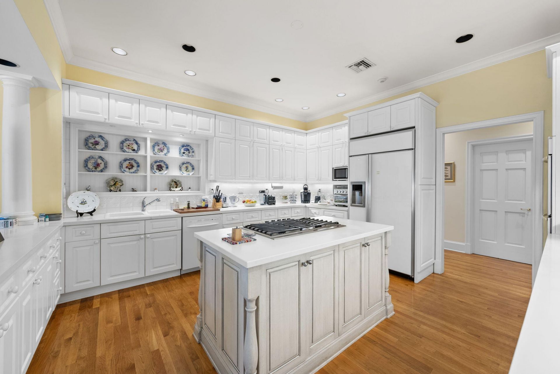 240 Tangier Avenue, Palm Beach, FL 33480 Photo