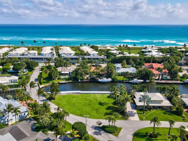 25 Sabal Island Drive, Ocean Ridge, FL 33435