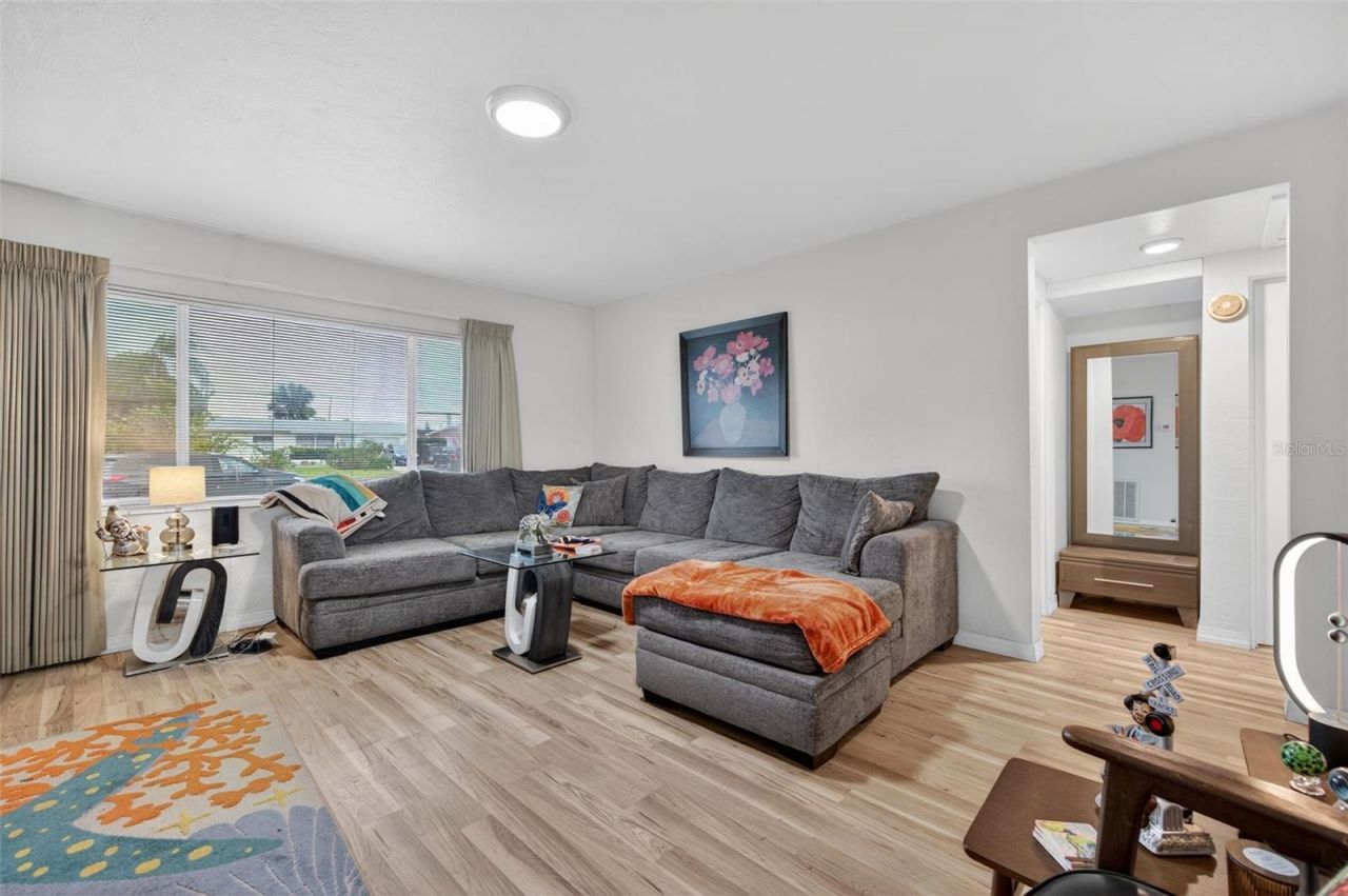 4273 Elkcam Boulevard Se, Saint Petersburg, FL 33705 Photo