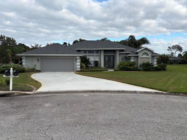 8 Tropic Lake Way, Ormond Beach, FL 32174