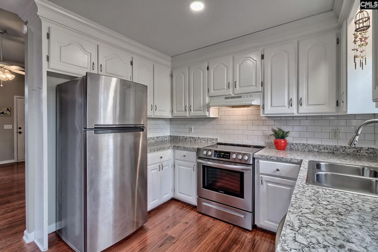 317 Louisa Lane Photo 6