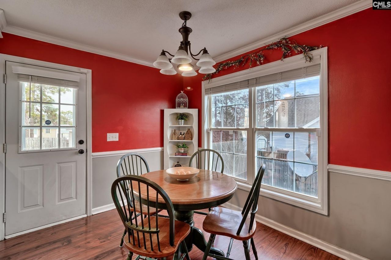 317 Louisa Lane Photo 8