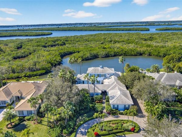 545 White Pelican Circle, Vero Beach, FL 32963