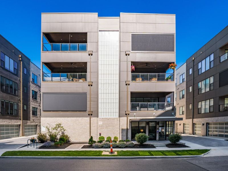 705 Civitas Avenue, Unit C201, Columbus, OH 43215 Photo 2