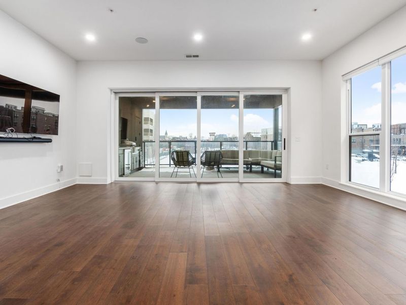 705 Civitas Avenue, Unit C201, Columbus, OH 43215 Photo 7