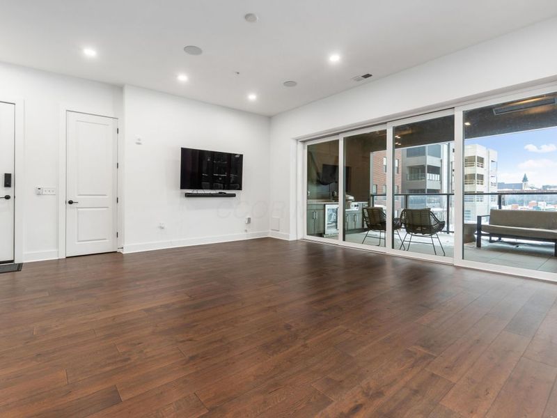 705 Civitas Avenue, Unit C201, Columbus, OH 43215 Photo 8