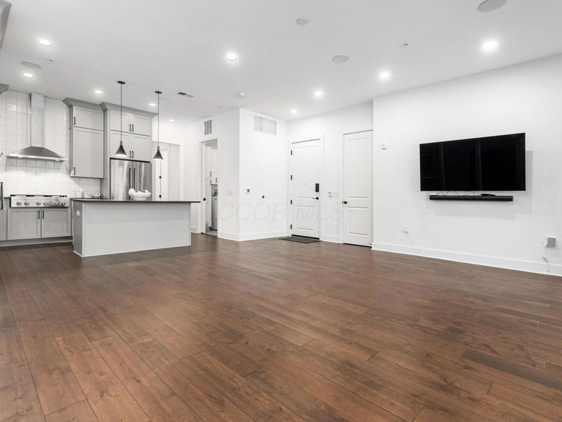 705 Civitas Avenue, Unit C201, Columbus, OH 43215 Photo 9