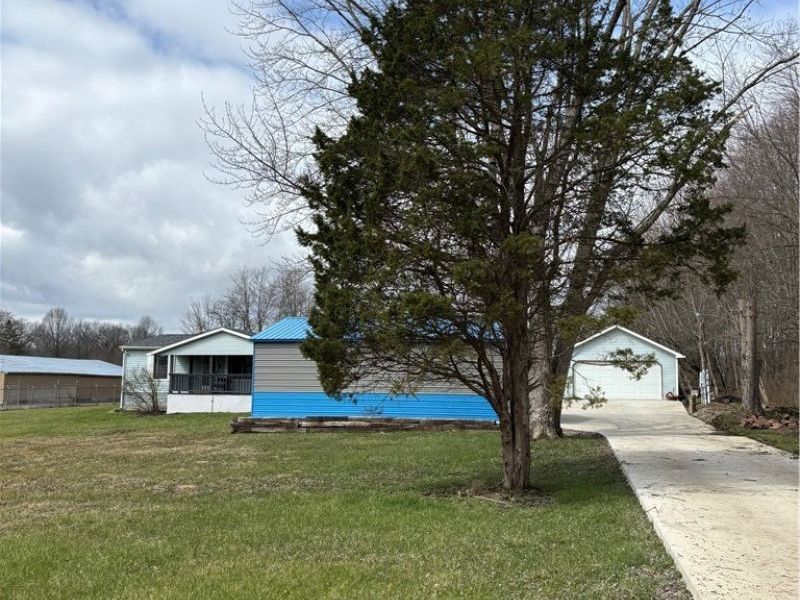 717 Bandy Road, Deerfield, OH 44411 Photo 1