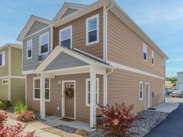 1162 Tiempo Dr, Moscow, ID 83843