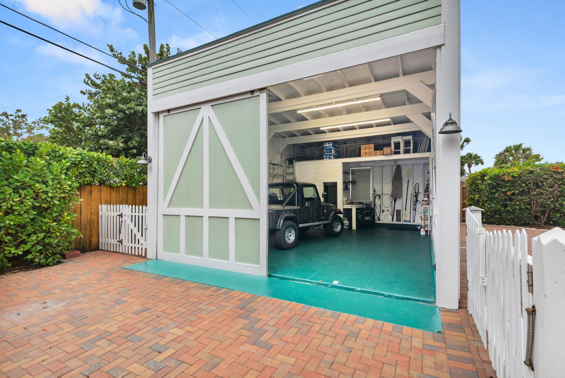 800 Kanuga Drive, West Palm Beach, FL 33401 Photo