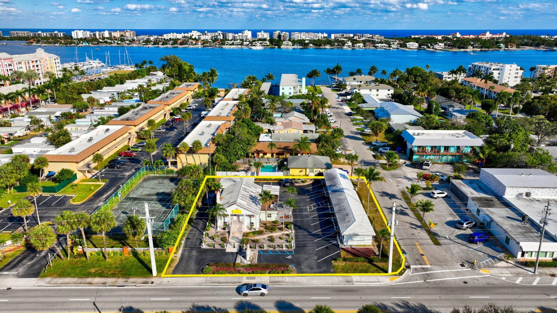 704 N Dixie Highway, Lantana, FL 33462 Photo