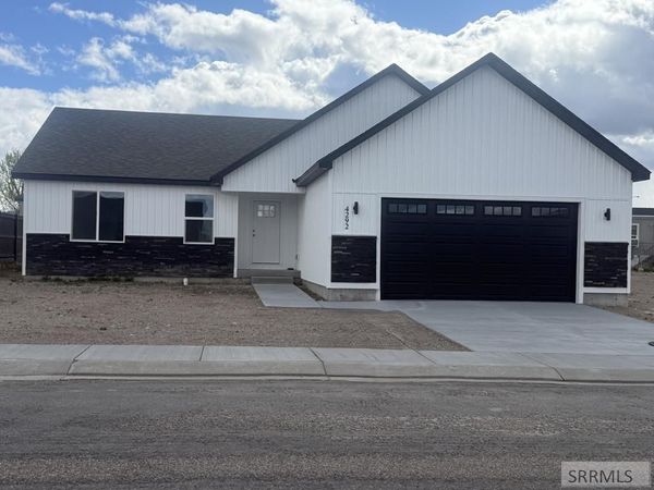 4292 E Arizona Drive, POCATELLO, ID 83202