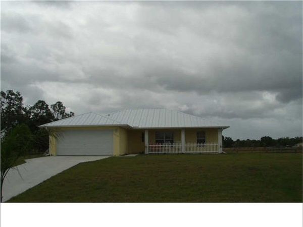13715 103rd Street, Fellsmere, FL 32948