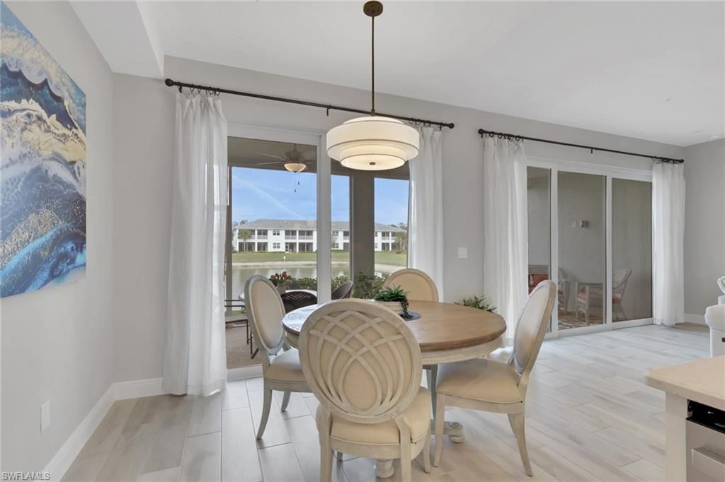 2647 Seychelles Cir, Unit 2202, Naples, FL 34112 Photo