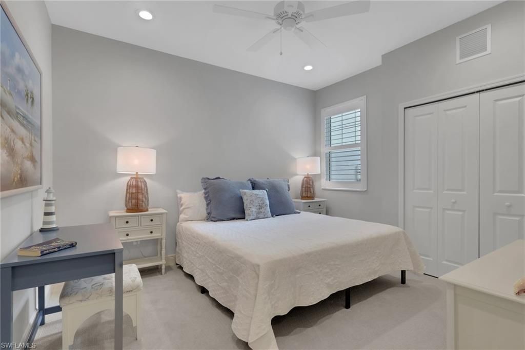 2647 Seychelles Cir, Unit 2202, Naples, FL 34112 Photo