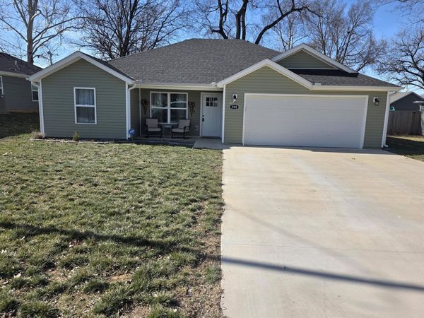 508 S Maple Street, Carterville, MO 64835