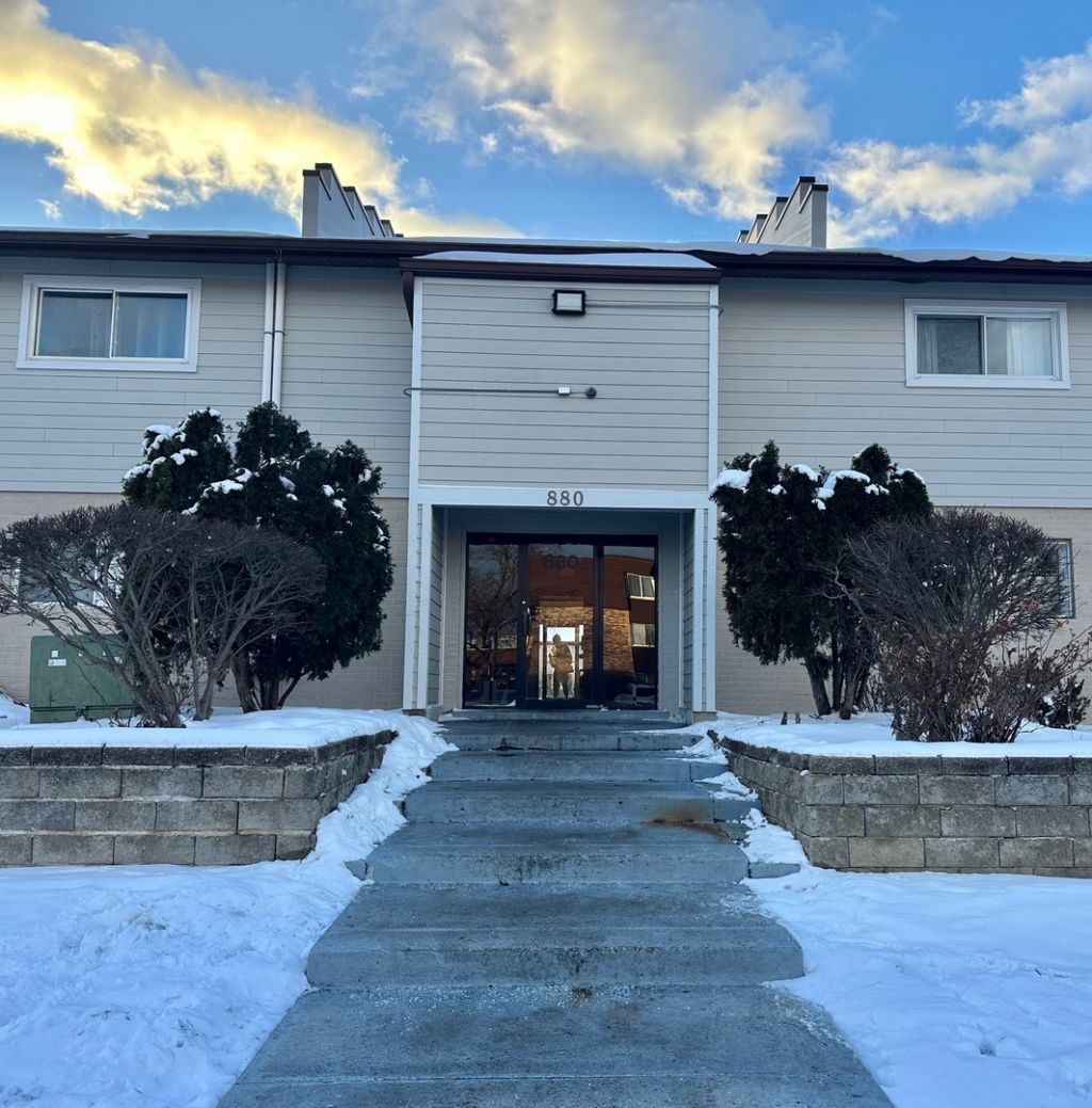 880 Old Willow Road, Unit 282, Prospect Heights, IL 60070 Main Photo